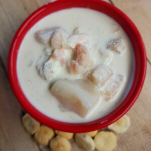 https://www.graffambroslobster.com/wp-content/uploads/2021/01/Seafood-chowder-granny-graffam-300x300.jpg