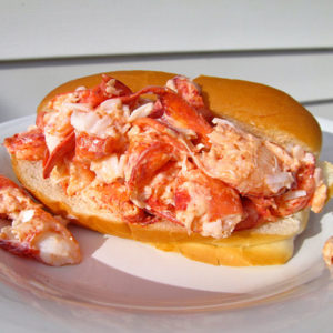 https://www.graffambroslobster.com/wp-content/uploads/2021/11/Lobster_Roll_Kit_509d2f135f5f2-1-300x300.jpg